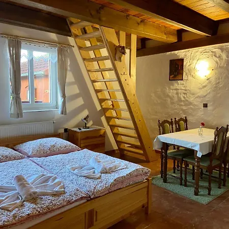 U šírků 3*